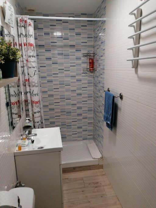 Sebastian Elcano, Apartamento Para 2 Con Terraza, Metro Embajadores Madrid Eksteriør billede